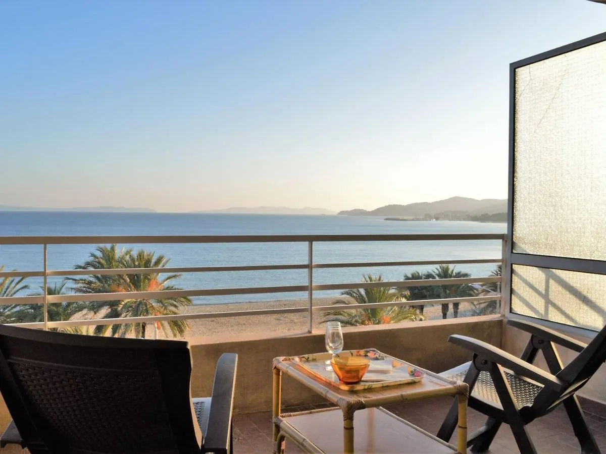 Appartement T2 Climatise, Terrasse, Plage A 3 Couchages - Fr-1-251-379 Le Lavandou