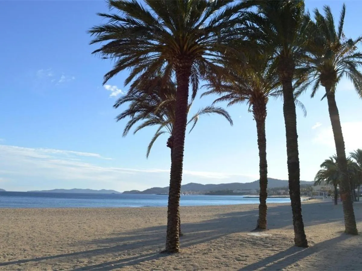 Appartement T2 Climatise, Terrasse, Plage A 3 Couchages - Fr-1-251-379 Le Lavandou